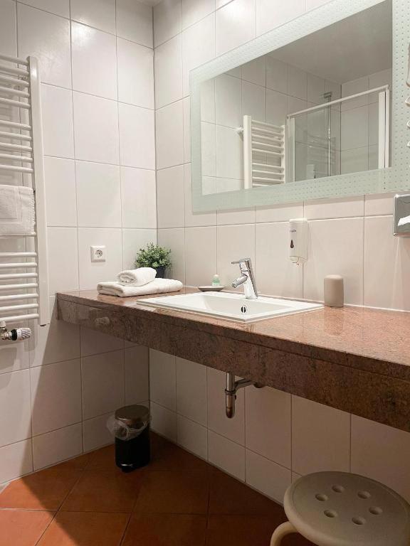 Landhotel Waldheim Pliezhausen Екстер'єр фото