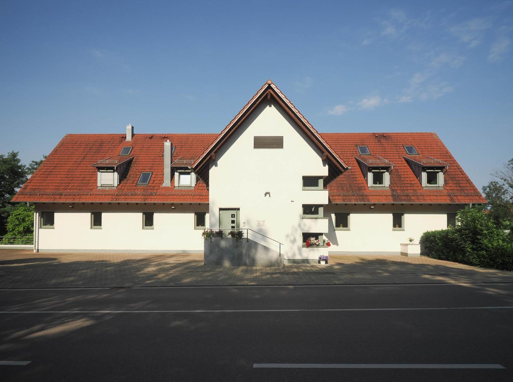 Landhotel Waldheim Pliezhausen Екстер'єр фото