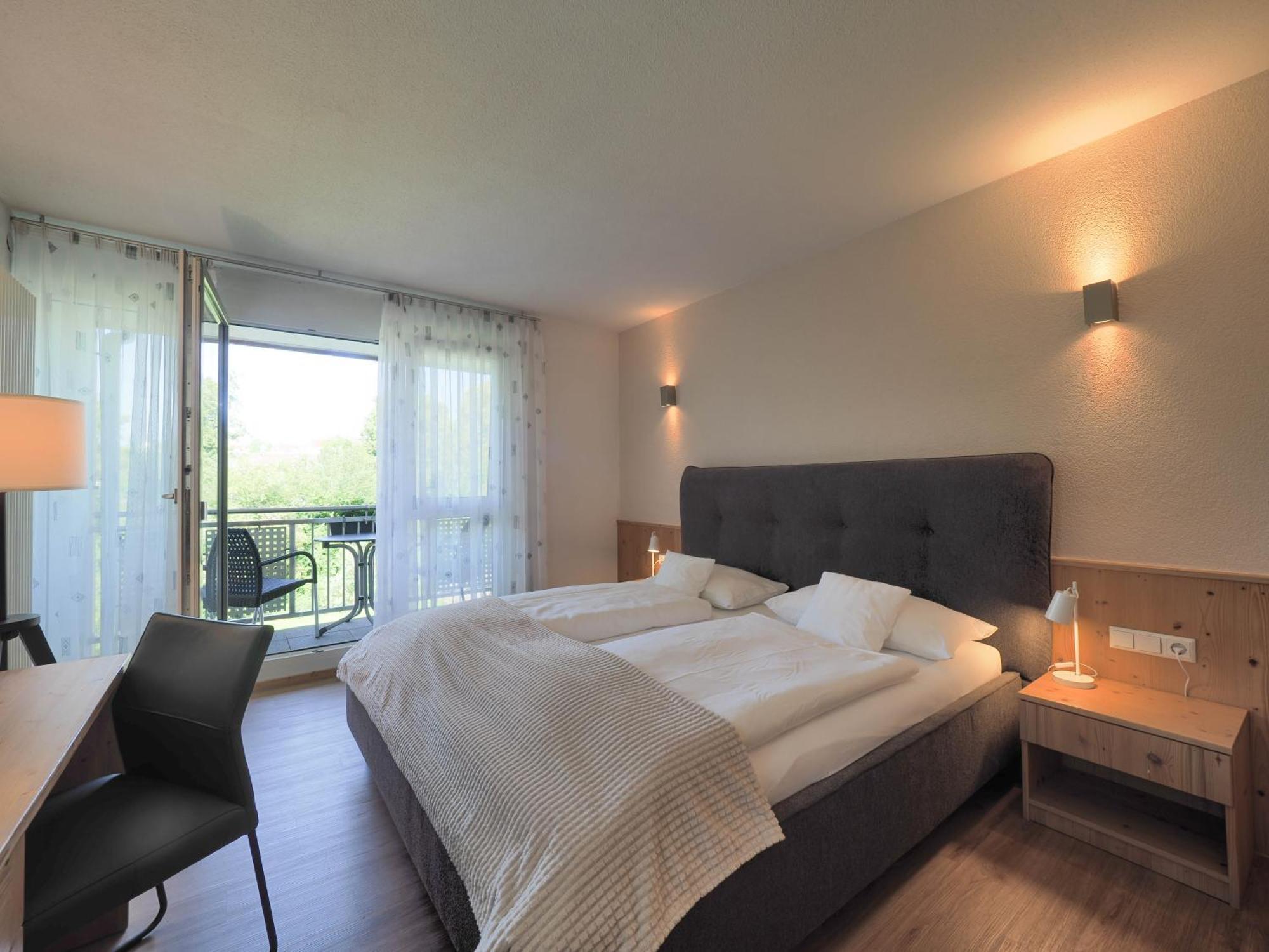 Landhotel Waldheim Pliezhausen Екстер'єр фото