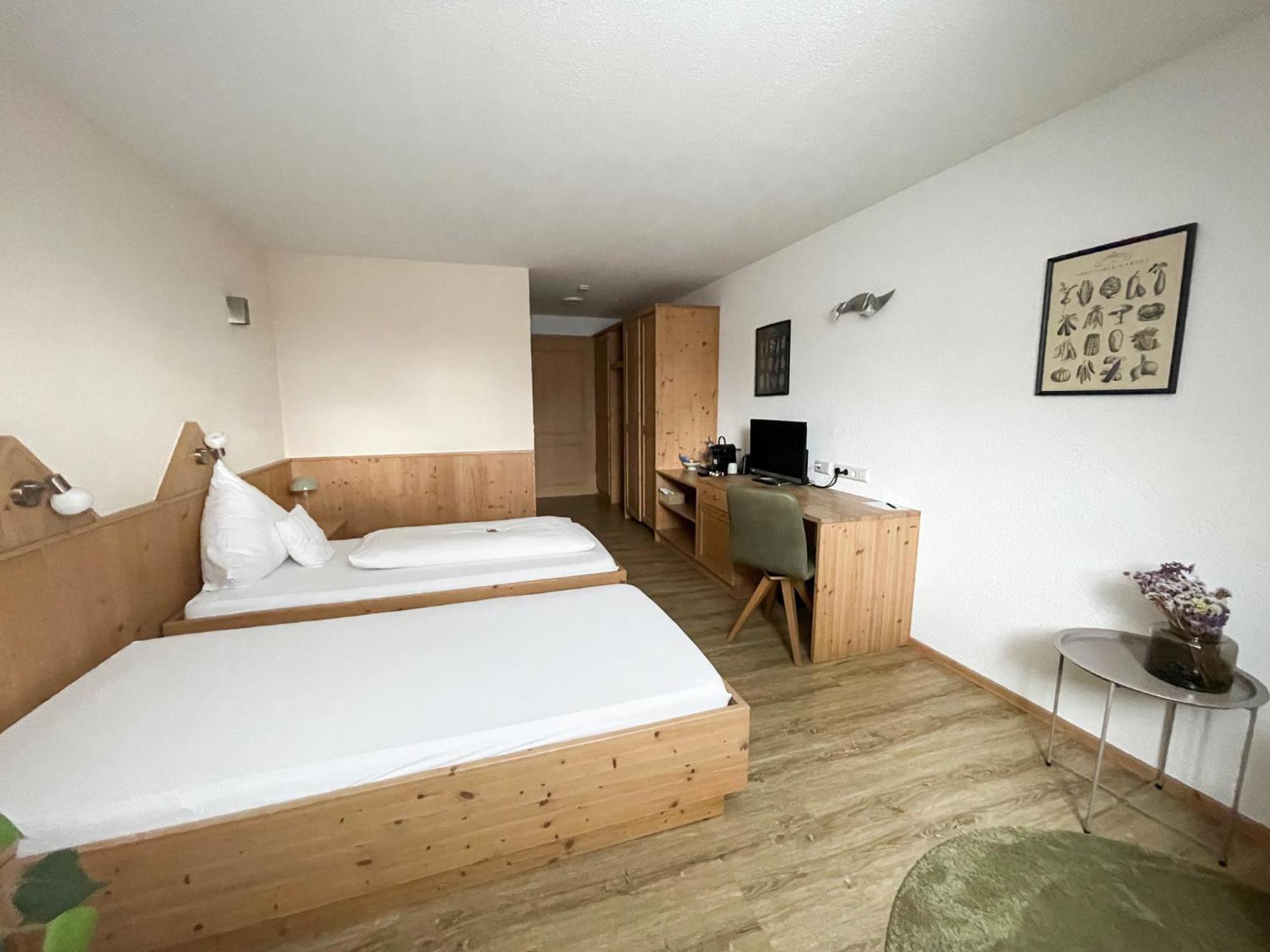 Landhotel Waldheim Pliezhausen Екстер'єр фото